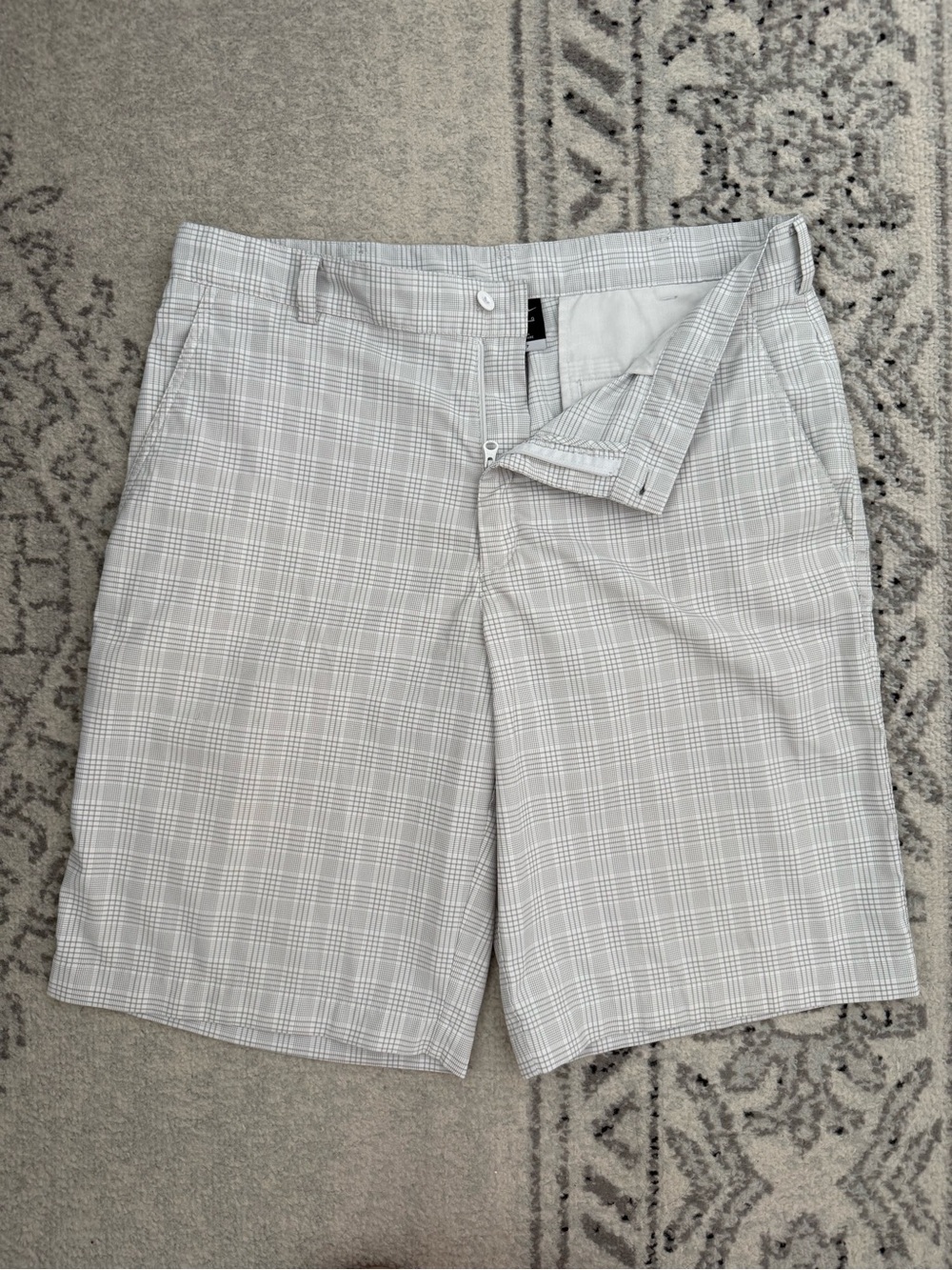Nike Golf Dri Fit White & Gray Plaid Shorts